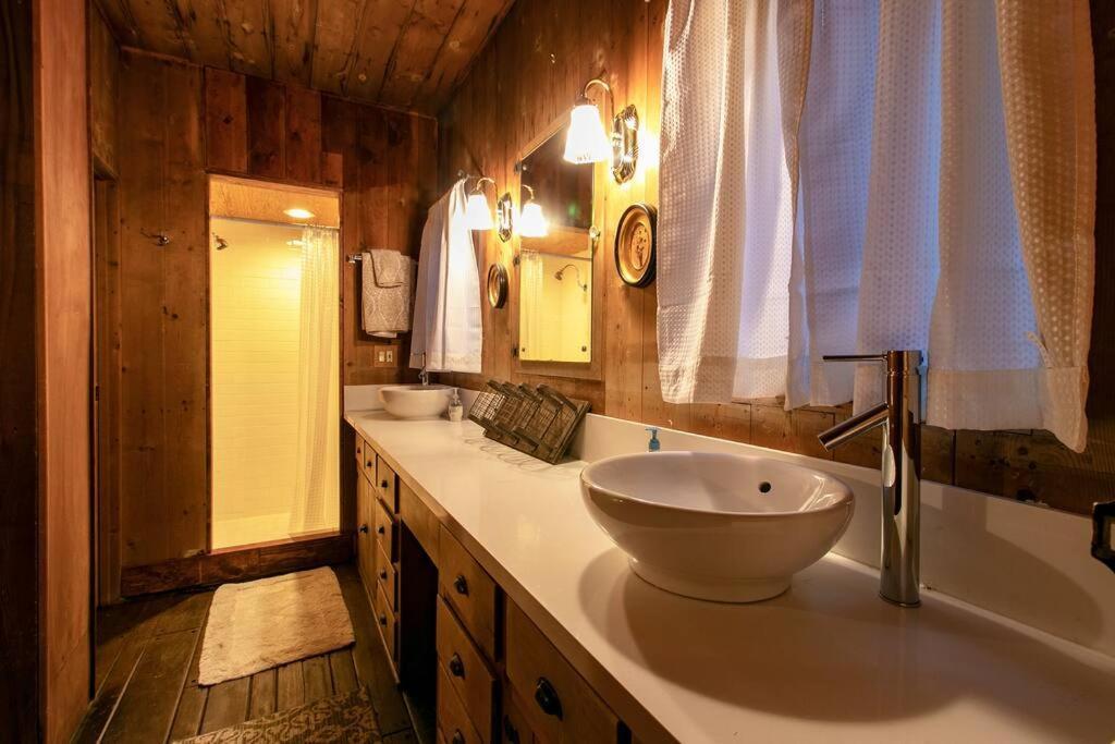 The Lodge At 11 Chimneys Idyllwild Eksteriør billede